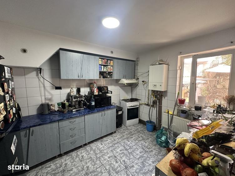 Casă cu 3 camere cu Teren 265 Mp în Central