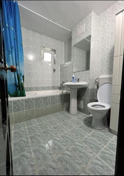 Apartament cu 3 camere decomandat în Trivale