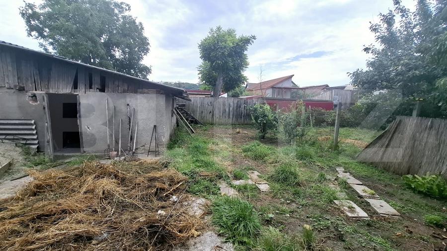 Casă individuală cu 5 camere cu Garaj în Dâmbul Rotund