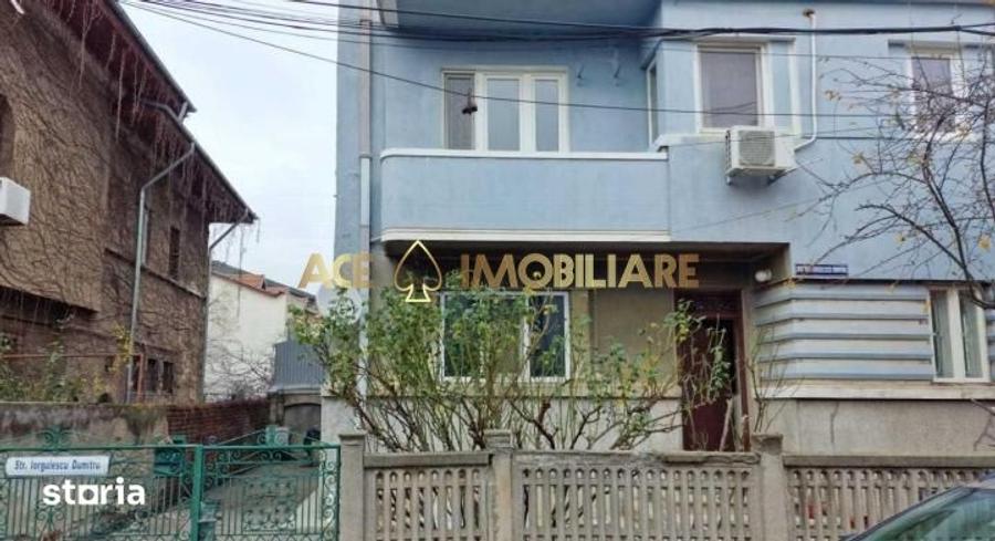 Apartament cu 2 camere, mobilat în Muncii