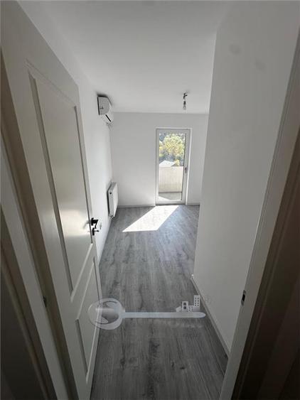 Apartament cu 4 camere decomandat în Frumoasa