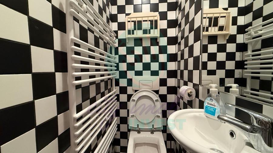 Casă individuală cu 7 camere cu Canalizare în Armeneasca