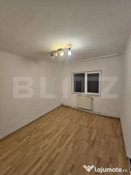 Apartament cu 4 camere decomandat în Obcini