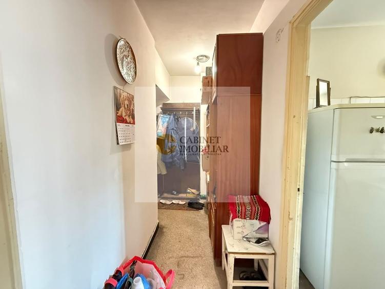 Apartament cu 2 camere semidecomandat, mobilat în Calea Victoriei