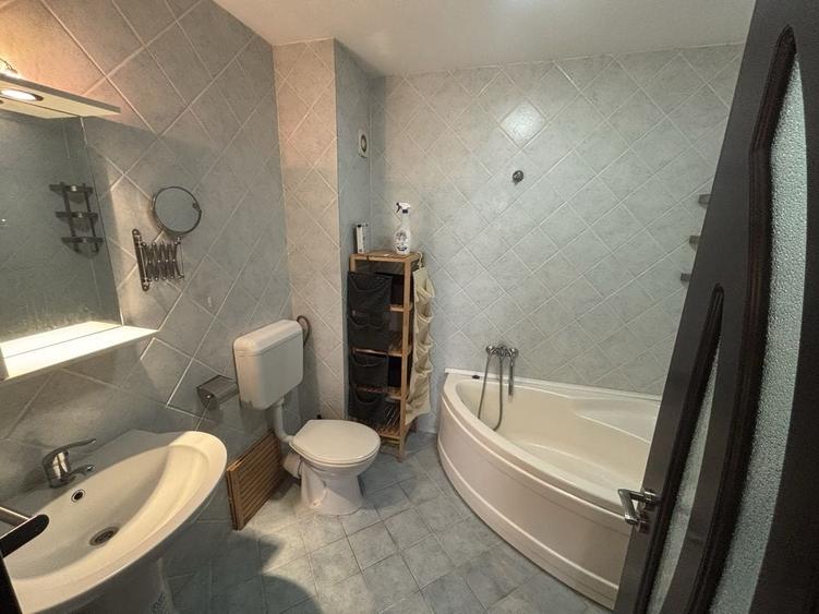 Apartament cu 2 camere în Roșu