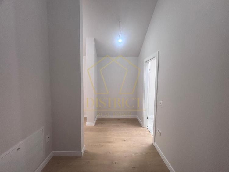 Apartament cu 3 camere decomandat în Complex Studențesc