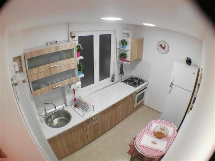 Apartament cu 2 camere decomandat în Unirii
