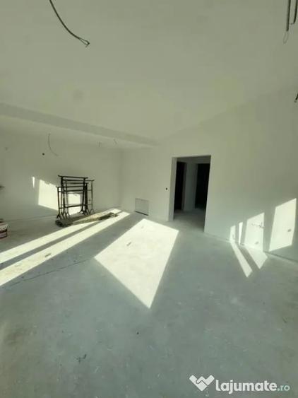 Casă cu 3 camere cu Teren 9000 Mp în Tăuții-Măgherăuș