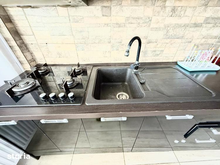 Apartament cu 3 camere decomandat în Calea Galați