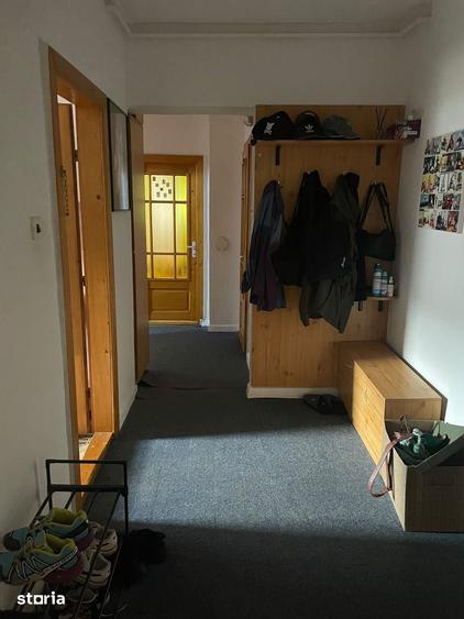 Apartament cu 4 camere decomandat în Central