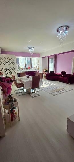 Apartament cu 4 camere decomandat, mobilat în Km 4-5