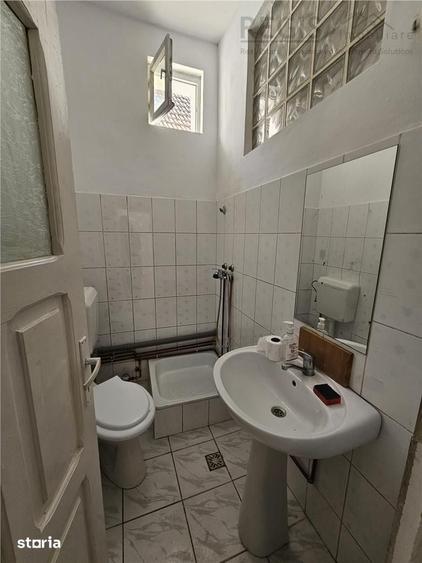 Spațiu comercial, de 35 mp, în Astra