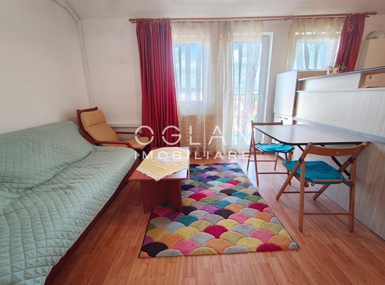 Apartament cu 3 camere decomandat în Hipodrom 1