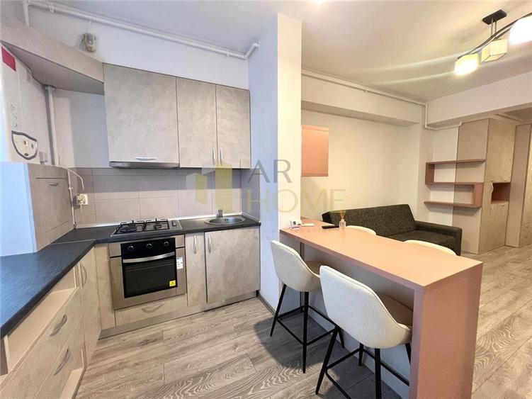 Apartament cu 2 camere decomandat, mobilat în 9 Mai