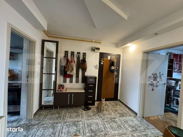 Apartament de vanzare, cu 3 camere decomandat, 61 mp, zona Progresul - 6