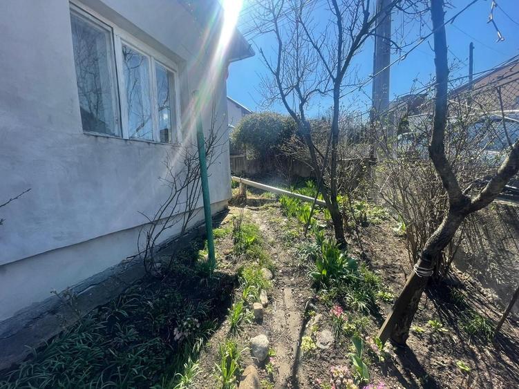 Casă individuală cu 5 camere cu Canalizare în Gruia