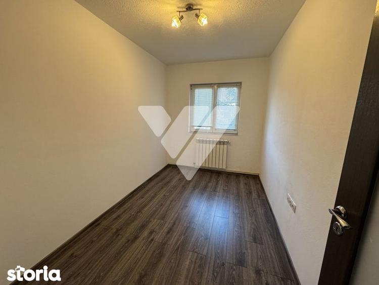 Apartament cu 3 camere decomandat în Valea Aurie