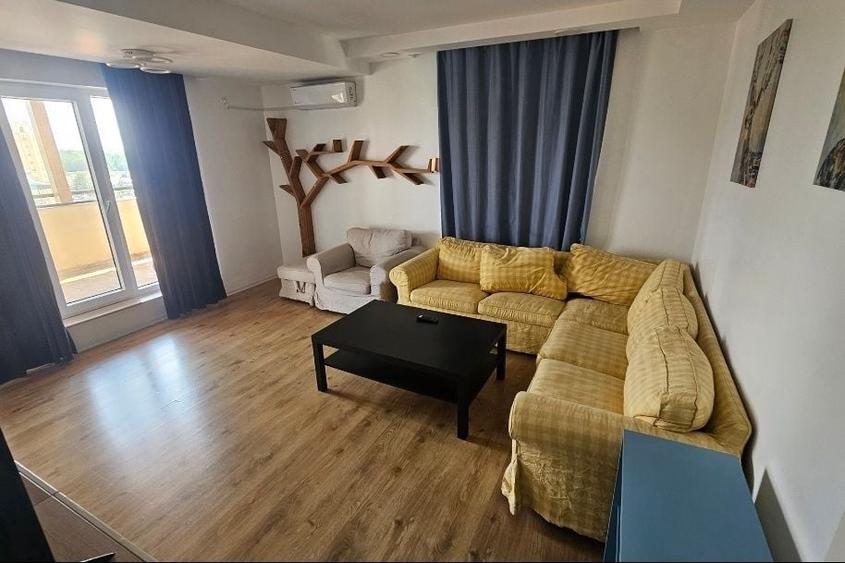 Apartament cu 3 camere decomandat în Crețuleasca