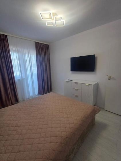 Apartament cu 2 camere decomandat, mobilat în Central
