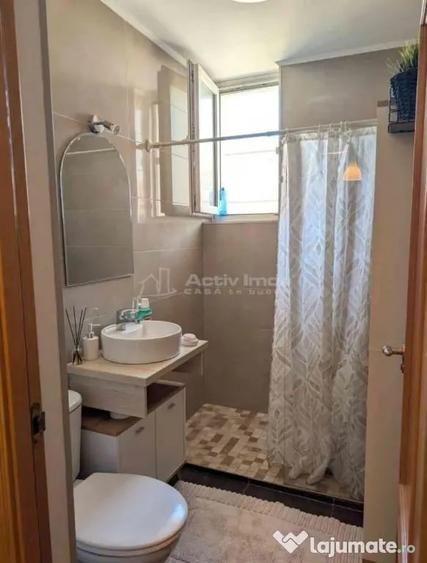 Apartament cu 3 camere decomandat în Vârteju