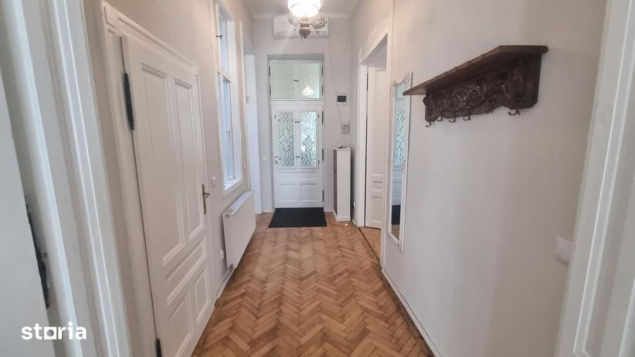 Casă cu 4 camere cu Teren 100 Mp în Eminescu