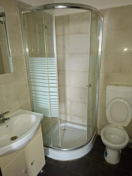 Apartament cu 6 camere decomandat în Central