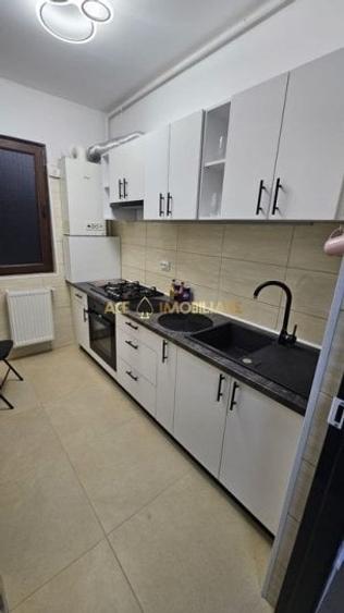 Garsonieră decomandată, mobilată în Berceni