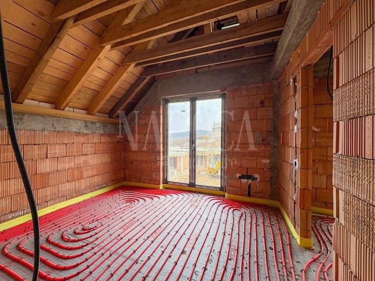 Casă individuală cu 4 camere cu Teren 354 Mp în Sălicea