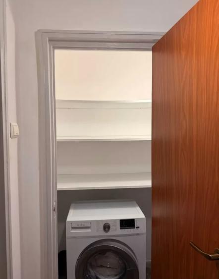 Apartament cu 3 camere decomandat, mobilat în Berceni
