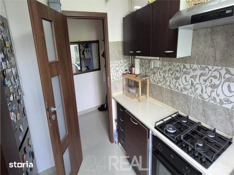 Apartament cu 3 camere decomandat în Berceni — fotografia 1