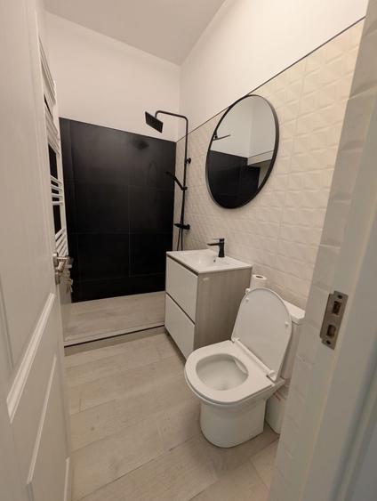 Spatiu Comercial de Inchiriat 15 mp | Pret: 180 /luna - 4