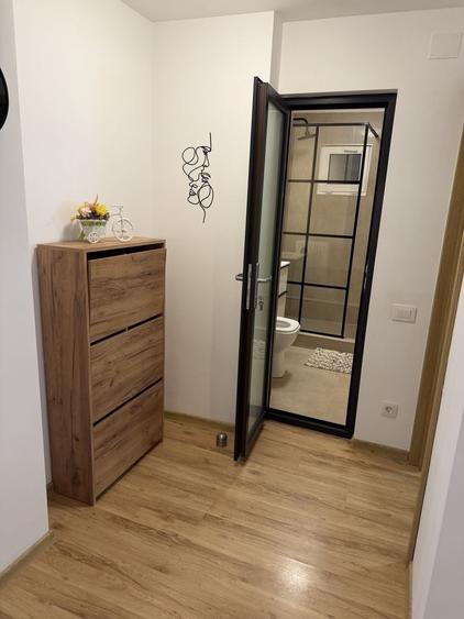 Apartament cu 3 camere decomandat în Micro 3