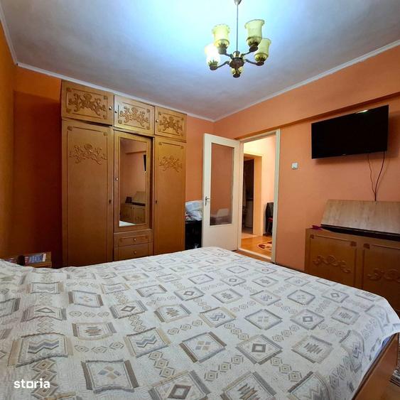 Apartament cu 3 camere decomandat în Central