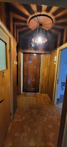 Apartament cu 4 camere semidecomandat în Gorjului