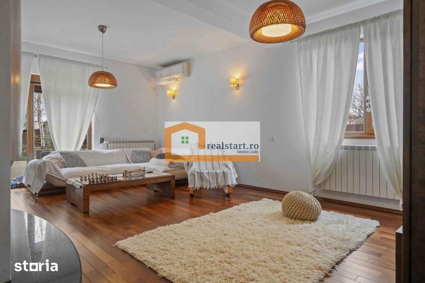 Casă cu 6 camere cu Teren 780 Mp în Corbeanca