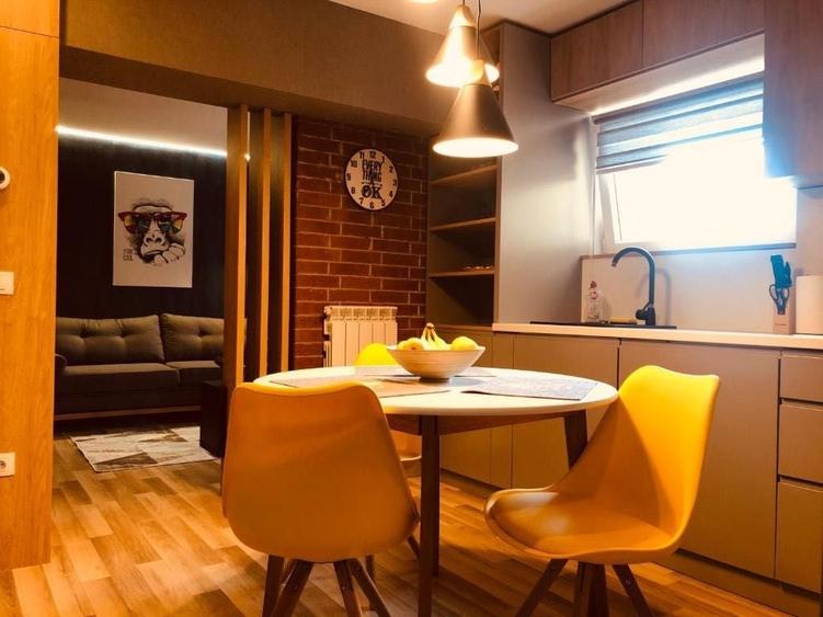 Apartament cu 2 camere semidecomandat în Central