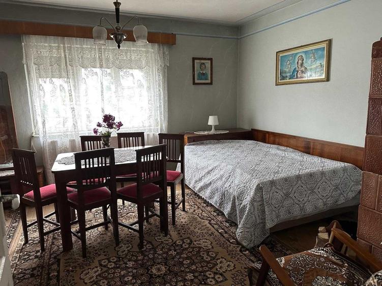 Casă cu 2 camere semidecomandat în Central