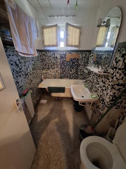 Apartament cu 2 camere semidecomandat în Govândari