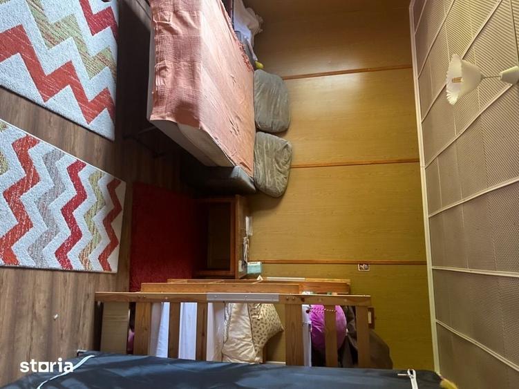Casă cu 4 camere decomandat cu Teren 1500 Mp în Poiana