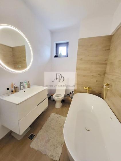 Apartament cu 3 camere semidecomandat, mobilat în Borhanci