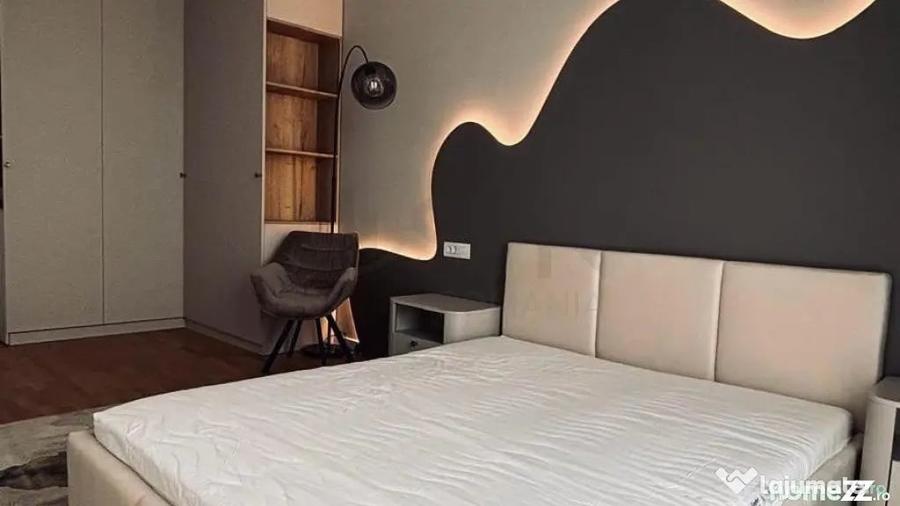 Apartament cu 3 camere semidecomandat în Băneasa