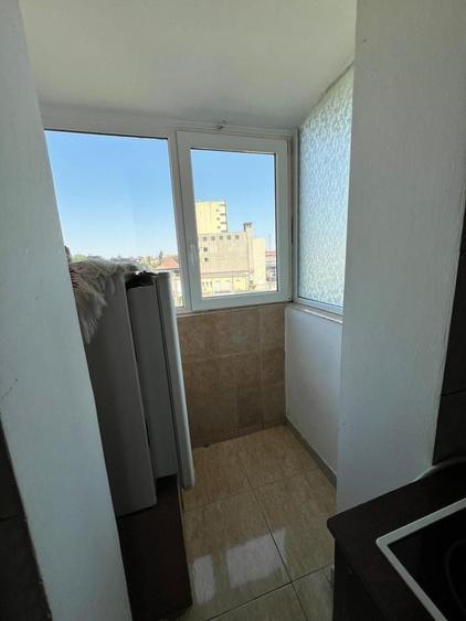 Garsonieră decomandată, mobilată în Complex Studențesc