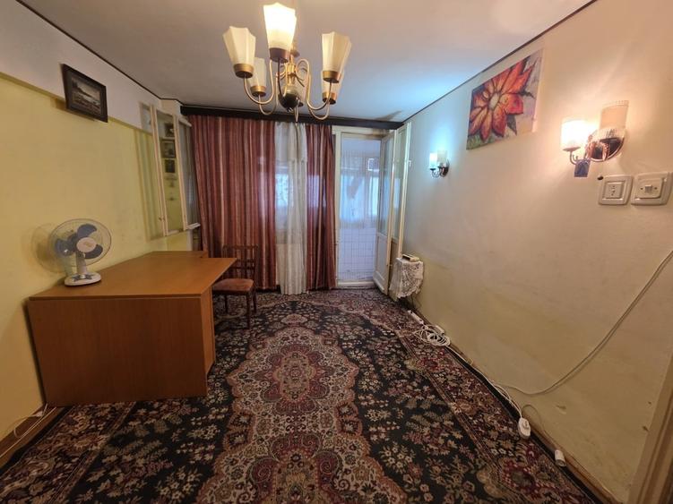 Piata Muncii, 5 minute metrou, chiar pe Basarabia, stradal, vedere spate - 6