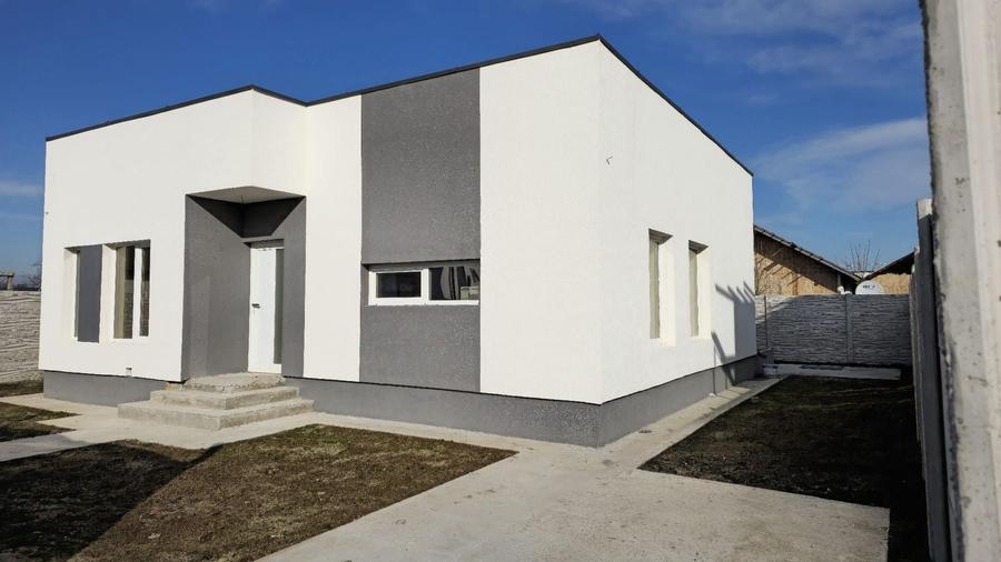Casă individuală cu 3 camere cu Canalizare în Berceni