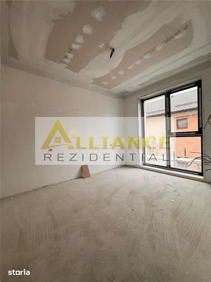 Casă cu 5 camere cu Teren 180 Mp în Central