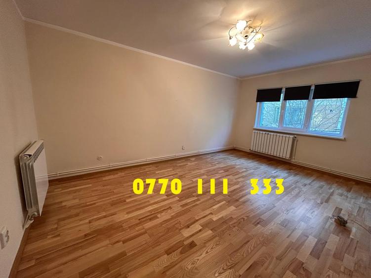 Apartament cu 3 camere decomandat în Dorobanți