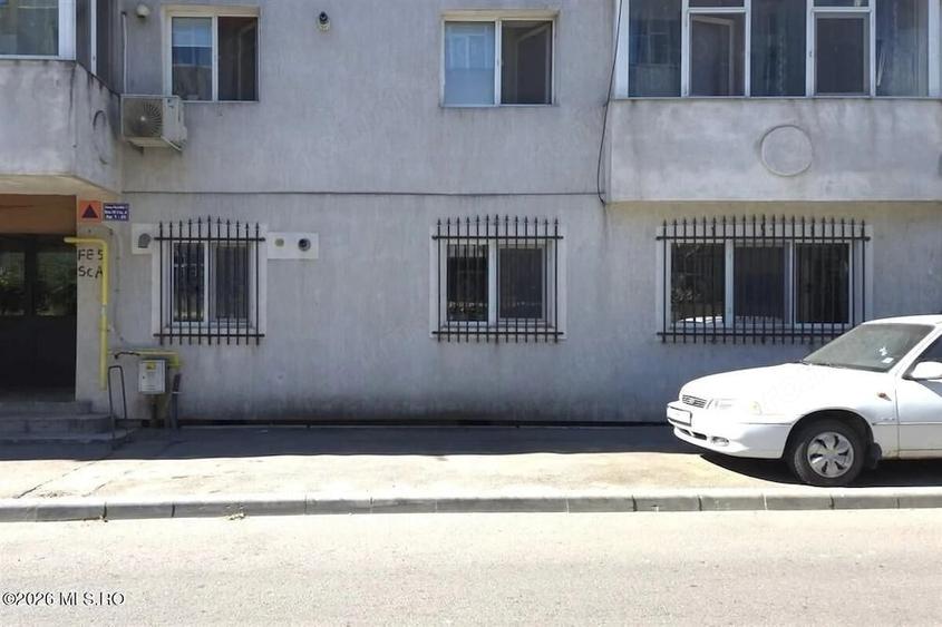 Apartament cu 2 camere decomandat în Poarta 6