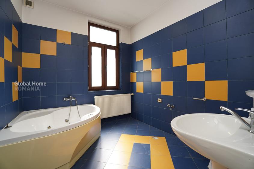 Casă individuală cu 17 camere cu Canalizare în Foișorul de Foc