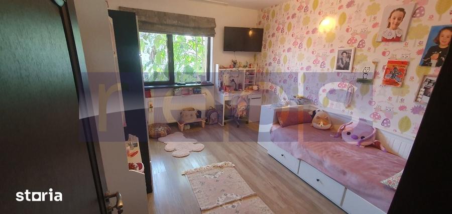 Casă cu 7 camere cu Teren 500 Mp în Dristor