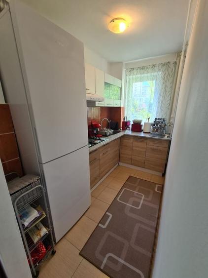 Apartament cu 2 camere decomandat în Ostroveni